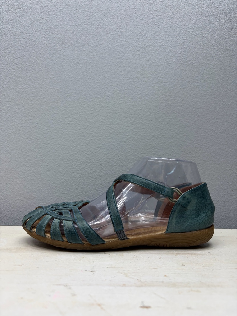 Jafa Blue Leather Cross Strap Sandals Size 38